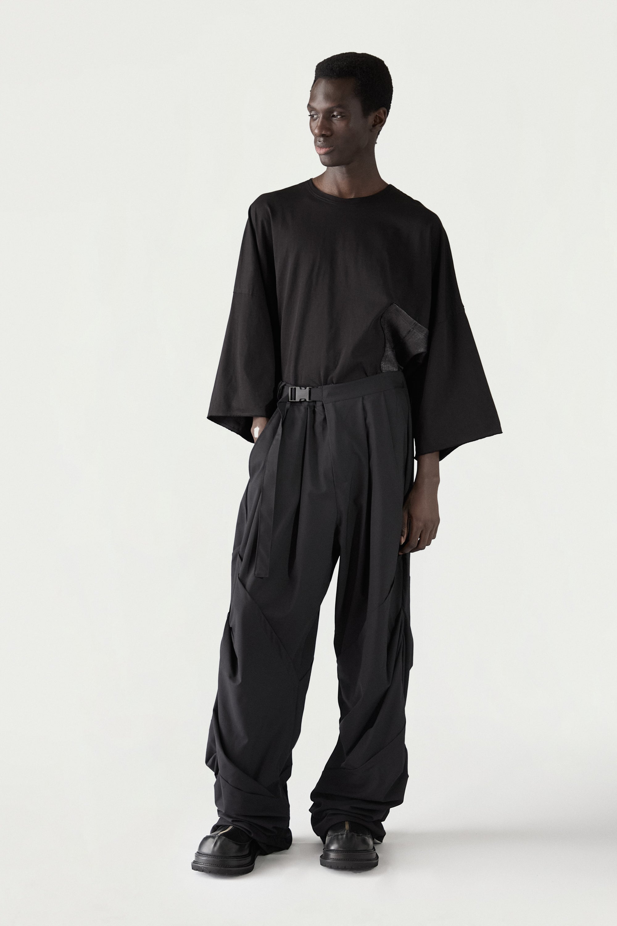 Kaon Trousers