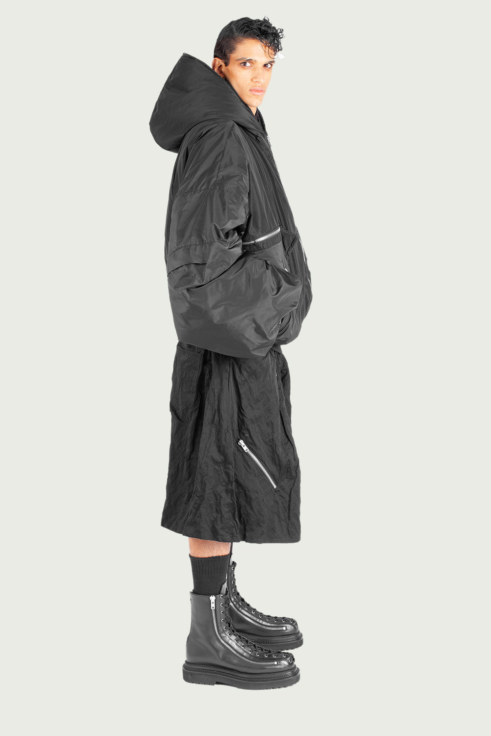 1105 — LND BOMBER